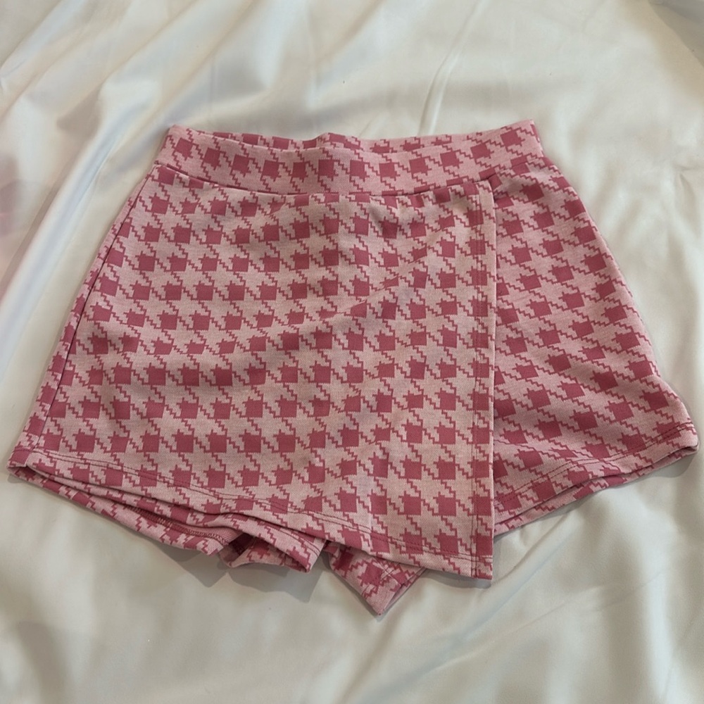 Shorts / skirt pink color 🎀🩷✨
